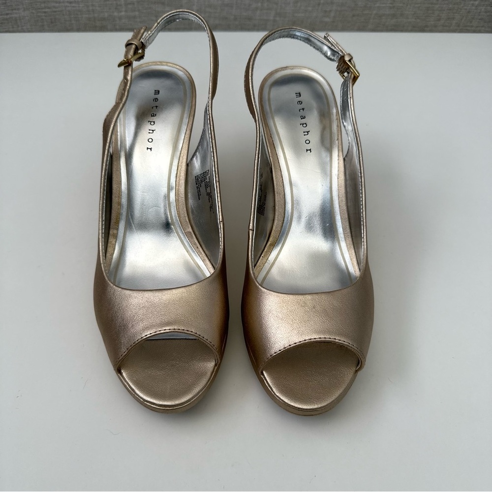 Champagne Slingback Adjustable Ankle Strap Peep Toe Dressy Heels  Size 9.5